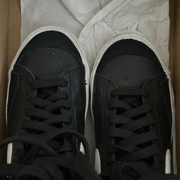 Nike High-Top Blazers - Picture 3 of 8